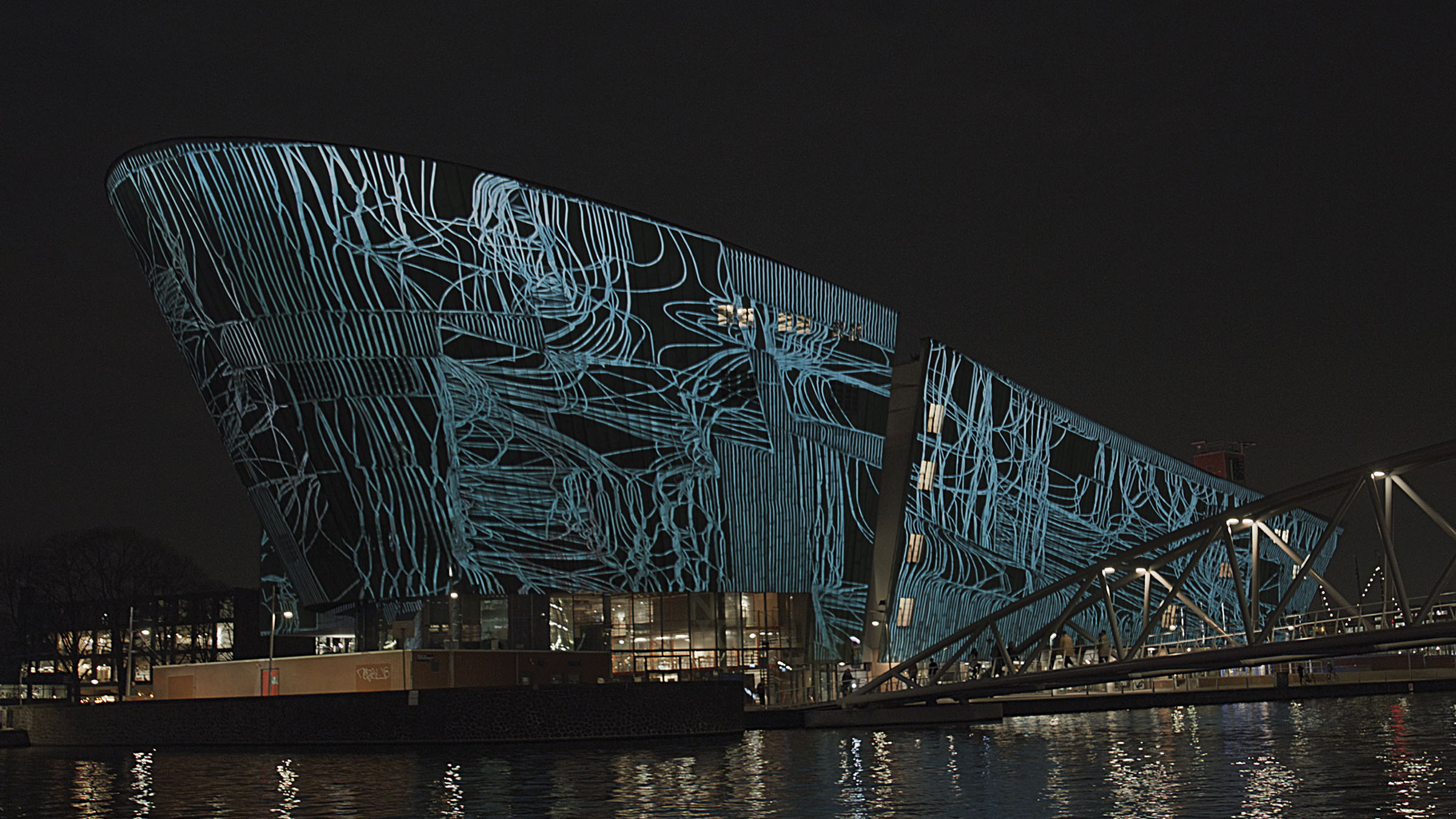 Fracture Point — project still 01